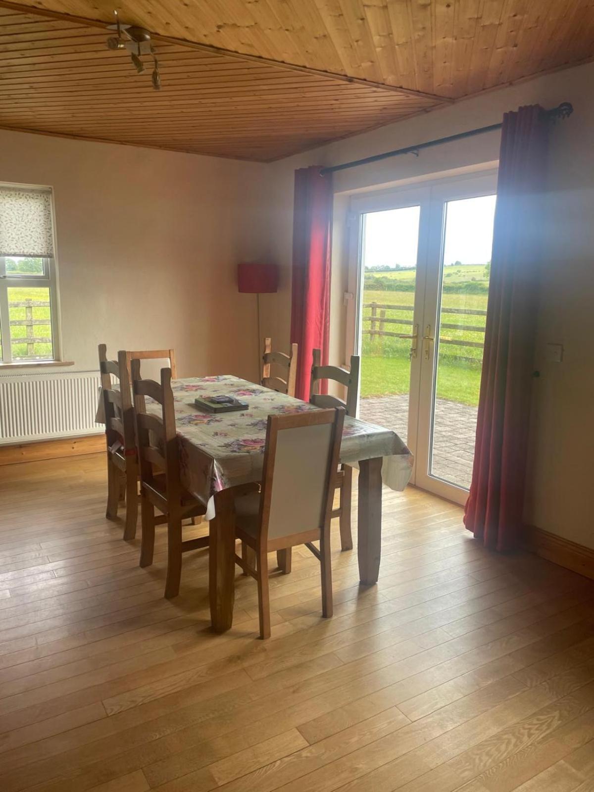 Katy Kellys Countryside Self Catering Cottage รอสส์คอมมัน ภายนอก รูปภาพ